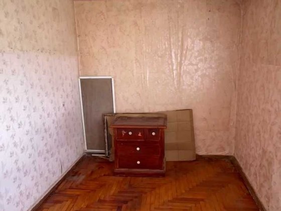 Продам трикімнатну квартиру на правому березі Запоріжжя Запорожье