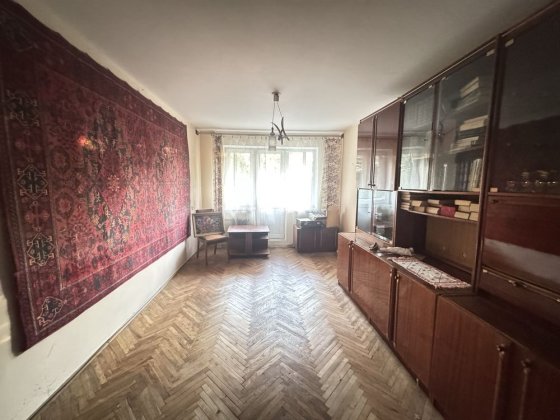 Продаж 3 кімнатна квартира вул. Виговського , житловий стан, балкон. Львов