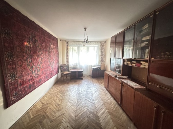 Продаж 3 кімнатна квартира вул. Виговського , житловий стан, балкон. - фото 1