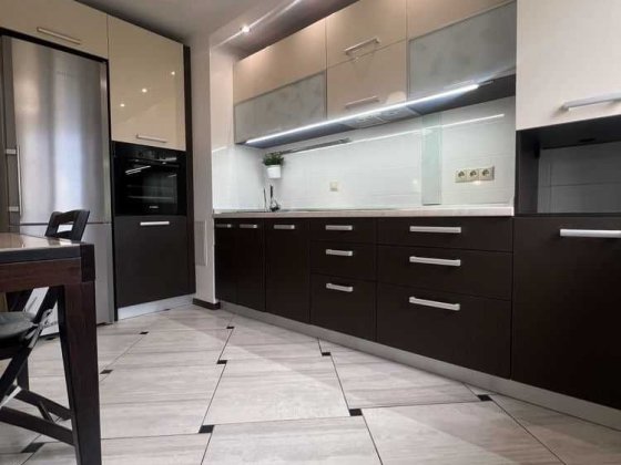 Продам 4 кімнатну квартиру 87м2 Перемога-6 (бульвар Слави) РЕМОНТ, меблі Днепр
