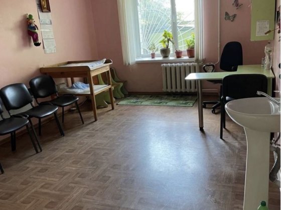 Продаж 2-кімнатної квартири з фасадним входом — район Польова Житомир