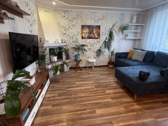 Продаж великогабаритноі квартири на Новомиколаівці Кропивницький
