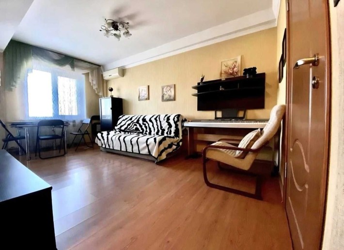 Продается 3 ком квартира по ул. Михайлова, Днепровский р-н - фото 1