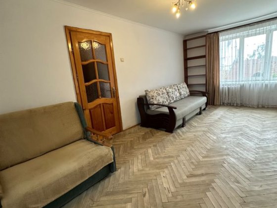 Продаж 1 кімнатна квартира вул. Єфремова, рн. Політехнічного інституту, ближній центр. Львов