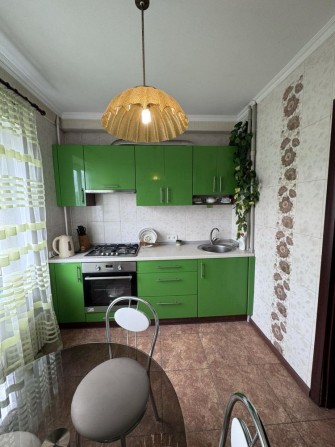 Продаётся 2 ком.кв.ул. Запорожская в Александровском районе! - фото 1