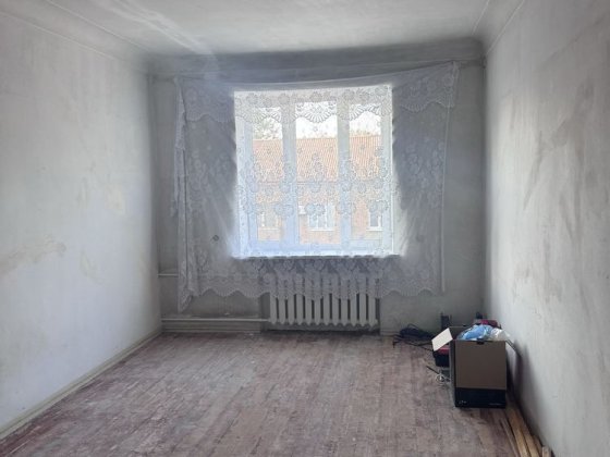 Продам квартиру р-н Металургів Запорожье