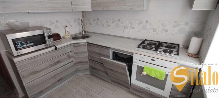 Продаж 3-х кімн. квартири повнометражної вул. Патріотична. - фото 1