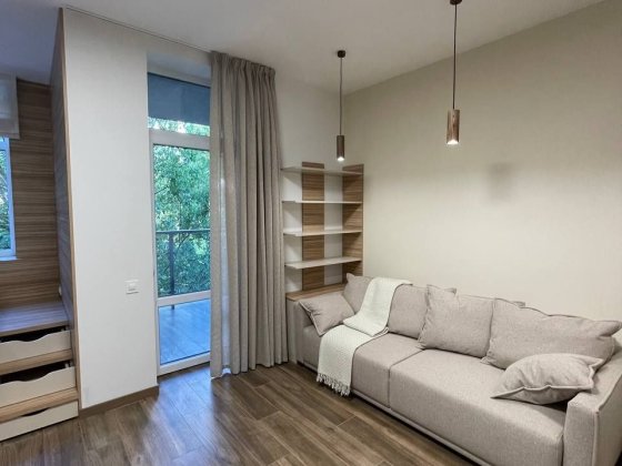 Продам 2комн квартиру центр  Нагорний IQ House Днепр