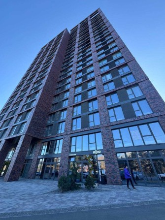 Продам 1-комнатную квартиру 47,7кв.м. в ЖК "МАРШАЛ", ЖМ Победа-5. - фото 1