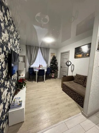 Продам 3-комн квартиру в районе Космонавтов ул. - фото 1