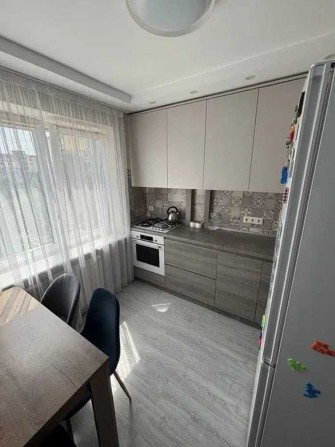 Продам 1 комнатную квартиру с ремонтом на Победе-5 - фото 1