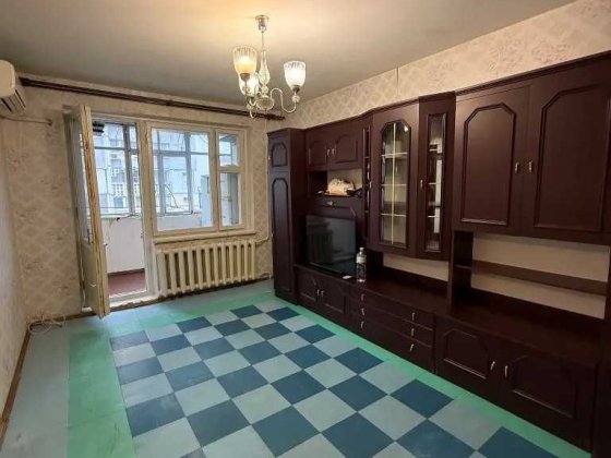 Продам 2 комнатную квартиру на ж/м Левобережный-3 Днепр