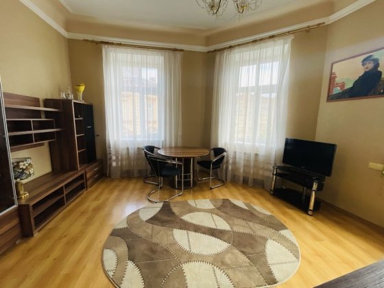 Продаж квартири в центрі Львова! Гарна вулиця, Площа Ринок 7 хвилин пішки! Львов