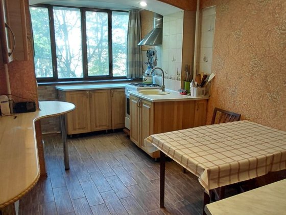 Продається велика 1-кім квартира в Хортицькому районі. Запорожье