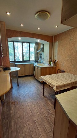 Продається велика 1-кім квартира в Хортицькому районі. - фото 1