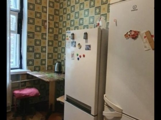 Продажа квартиры  в районе футбольного клуба (ул. 12 апрегя) Запорожье