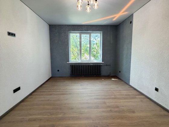 3кім.квартира центр міста БСМП 70м2 Сталінка Николаев
