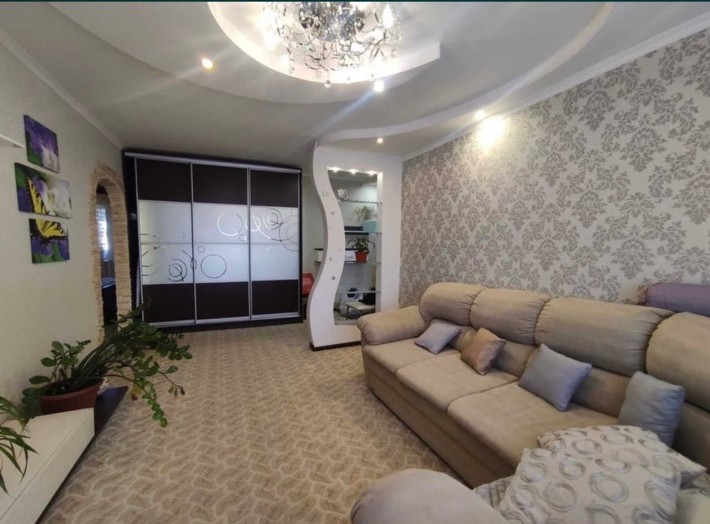 Продам 3 кім.квартиру ж/м Лівобережний2 - фото 1