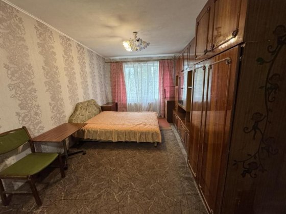 Продам 1-комн квартиру в районе Газеты "Правда" просп. Днепр