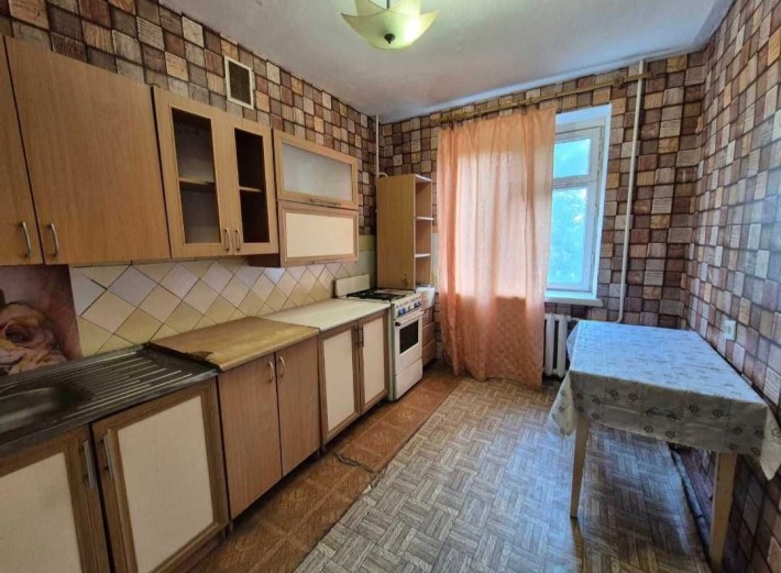 Продаю 3 комнатную квартиру на Площади Победы БЕЗ КОМИССИИ! а1 - фото 1