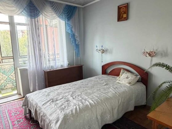 Продаж 3-кімнатної квартири | вул. Довженка, Сихів Львов