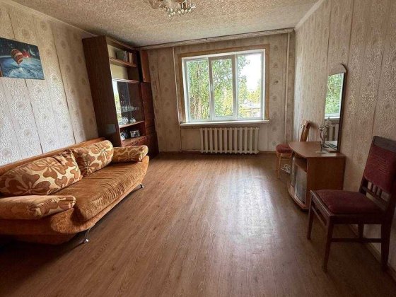 Продам 3 кімнатну квартиру на Таїрова Київський ринок середній поверх Одеса