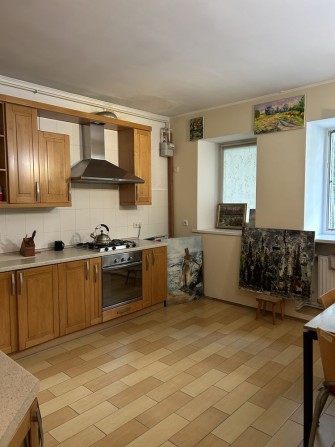 Продам 3ьох кімн.кварт. в центрі - фото 1