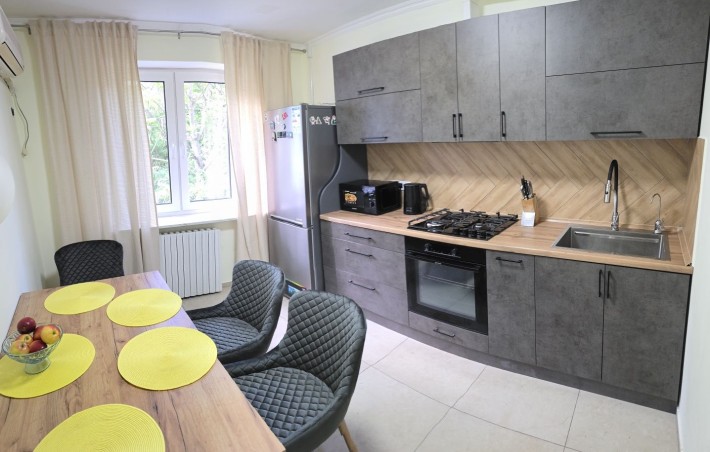 СОБСТВЕННИК; 2-х ком. 75 кв.м.; ТОП-локация:Ботанический переулок; - фото 1