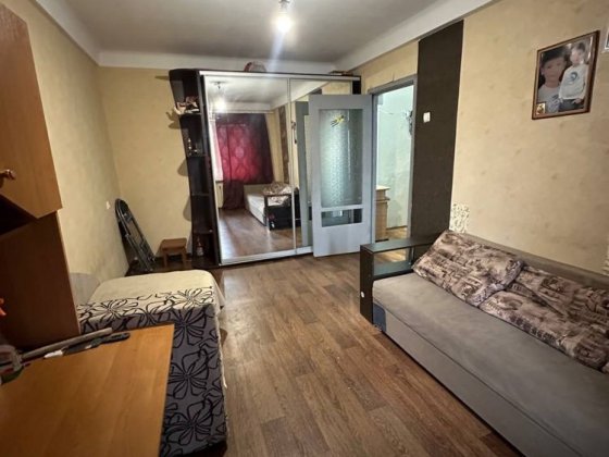 ПРОДАМ!! 1 к. Квартира(космос) Запорожье