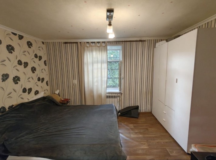 Продаж 3- х кімнатної квартири на земля Космічний мікрорайон - фото 1