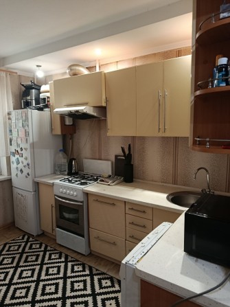 Продаю 3к/кв 3 Слободская/Колодезная 1/9 60/38/10 42000$ - фото 1