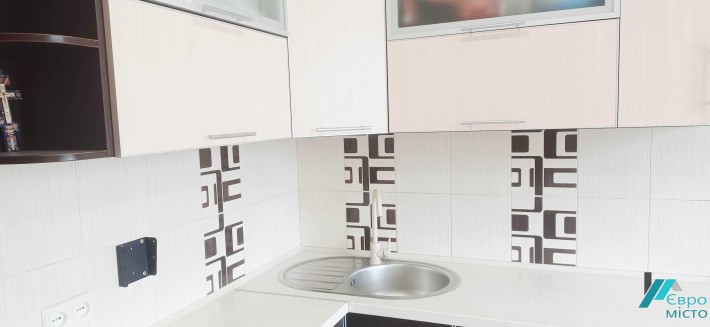продам 2 кімнатну квартиру вул. Рубана 16 мкрн - фото 1
