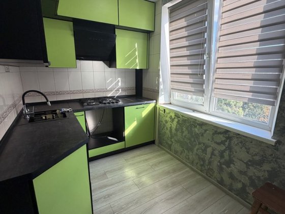 Продам 2 х ком квартиру Каденюка 8.Новые дома Харків