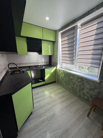 Продам 2 х ком квартиру Каденюка 8.Новые дома - фото 1