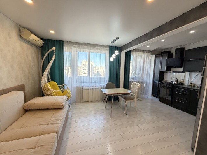 Продам 3к квартиру в Центрі міста, Пр. Центральний - фото 1
