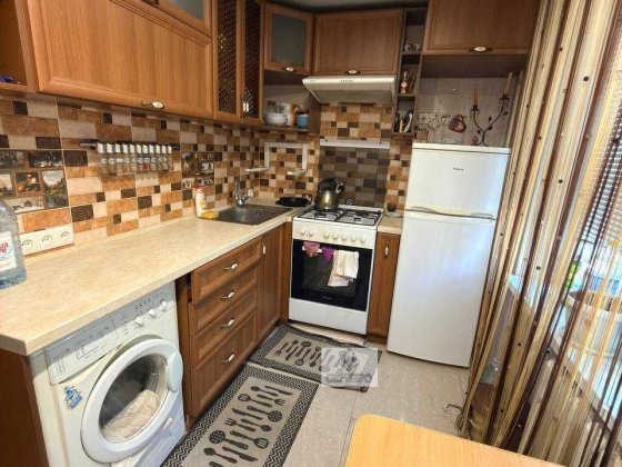 Продаж 2-х кімнатної квартири, Комунарський район, вул. Космічна Запорожье