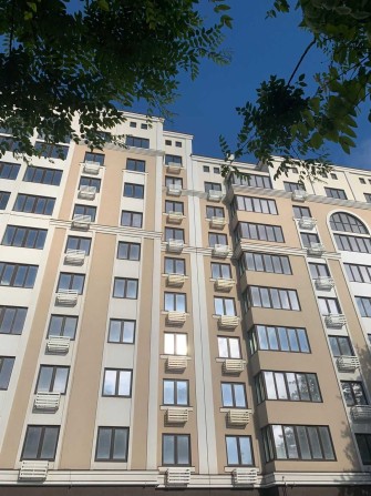 Продаж 3 кімнатна квартира 108.8 м2 з паркомісцем Центр вул Садова / Бедзая ЖК Гранд Делюкс місто Ми - фото 1