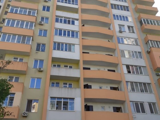 Срочно продаж  от хзаен  квартиру 3 комната 90 м2м Одесса