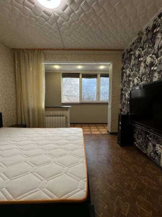 Продается 1 комн квартира 40м2 Комфортный 2 этаж из 9ти метро Индустриальная OA - фото 1