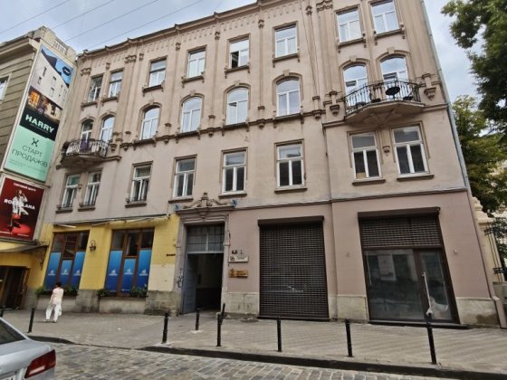 Продаж 2к квартири в центрі Львова по вул Коперника 11 Львов