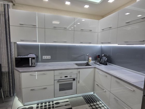 Продам студию 30м2 ул. Бестужева 11 Харків