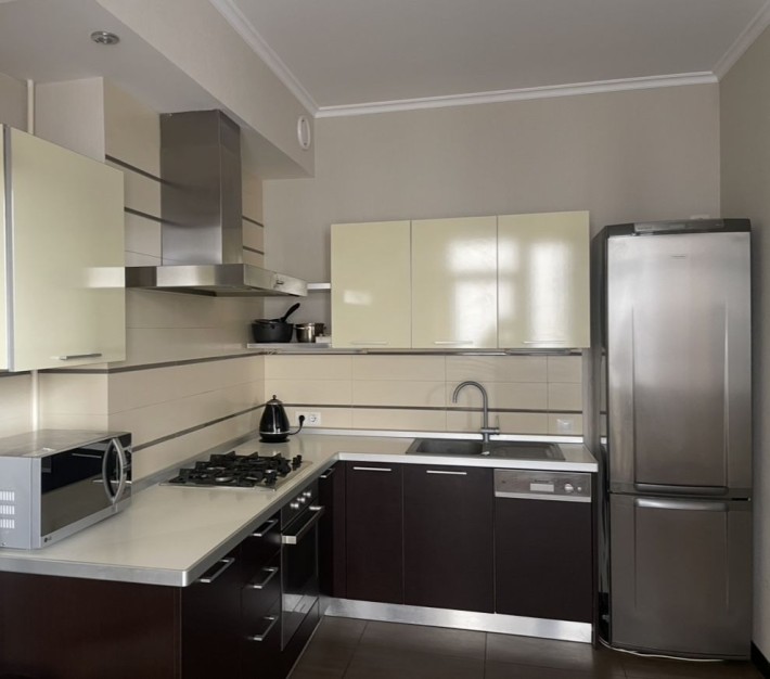 Продам 2 к. квартиру  87 м2 ЖК Свободи, Центр, м. А. Бекетова, NP - фото 1