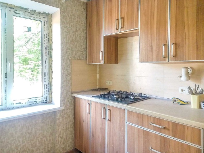 Реальный вариант. Продам 2 комн. квартиру метро 23 Августа, ул. Деревянко. - фото 1