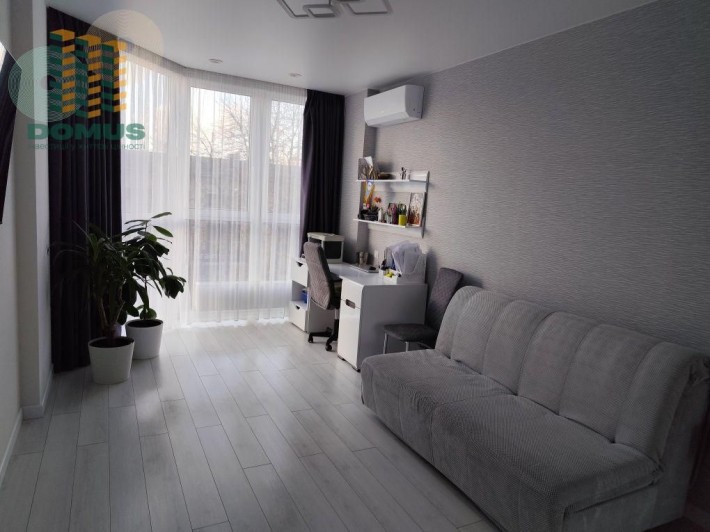 Продам 2 комн в ЖК Прохоровский квартал! С ремонтом! ул. Прохоровская - фото 1