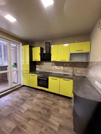 Продам ПРОСТОРНУЮ  квартиру  В ЖК «НЬЮТОНА» газ - фото 1