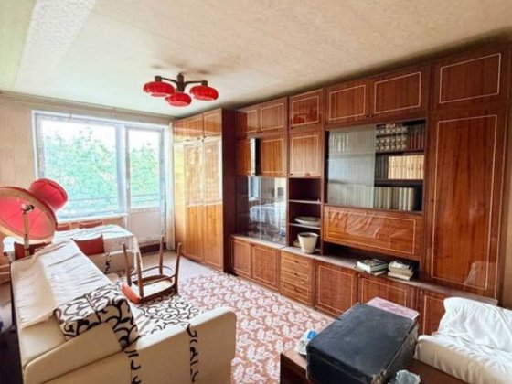 Продам 2 комнатную квартиру 45 м2, средний этаж, Павлово Поле,метро 23 Августа VI Харьков