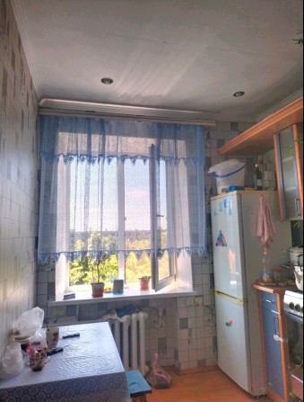 Продам 2-х комнатную "Сталинку" в Центре - фото 1