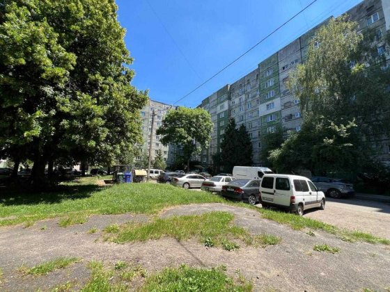 Продаж трикімнатна квартира вул.Сихівська м.Львів Львов