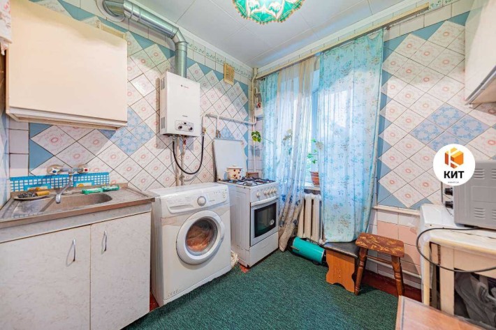 ЦЕНА СНИЖЕНА 1к. 30м2 Аэропорт, Мерефянское шоссе, Западная ул. 56, RE-135781 - фото 1