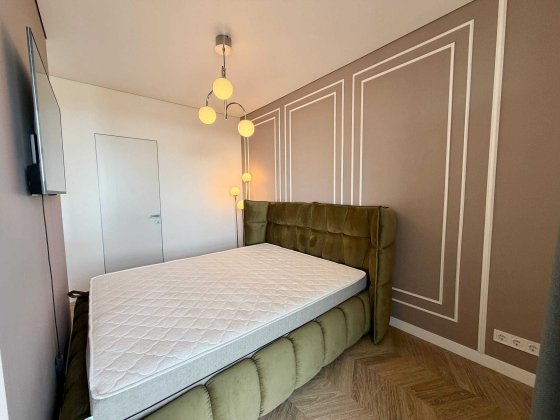 Продаж панорамної 1 кім. квартири пр. Чорновола (вул. Варшавська) Львов